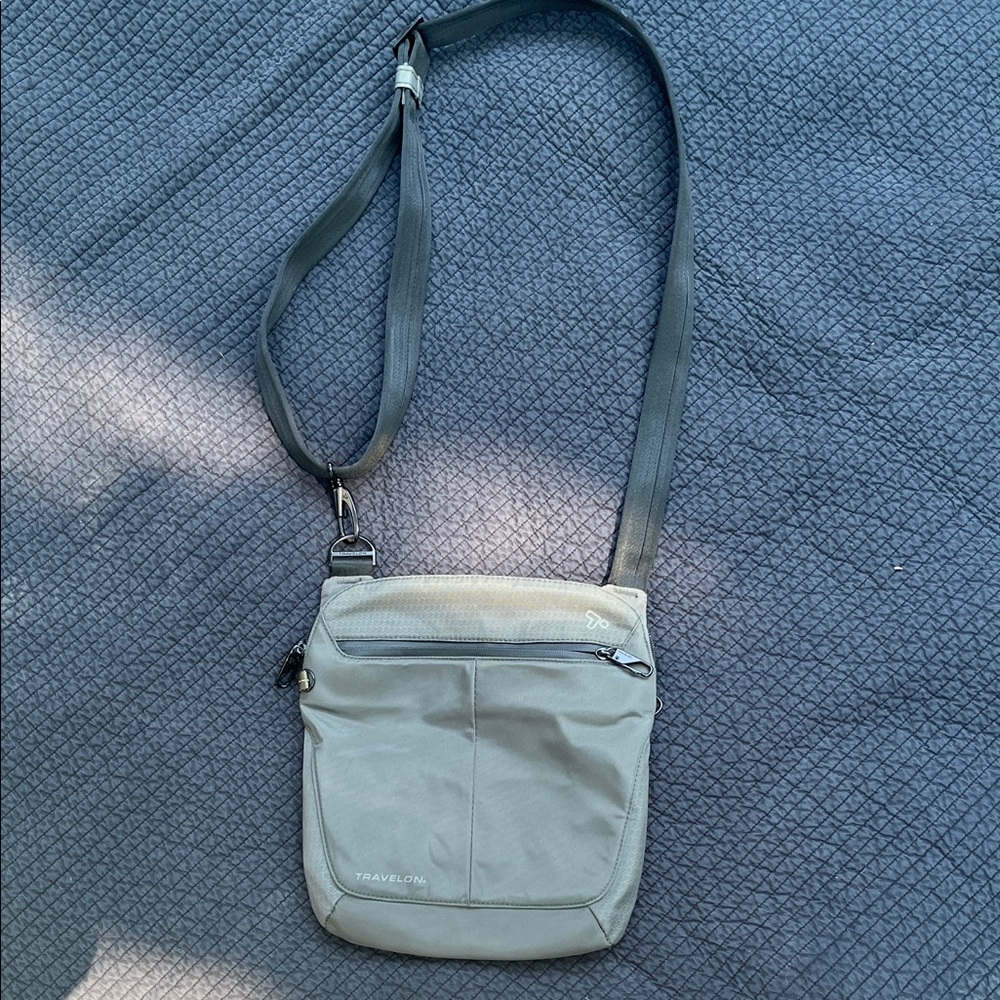 Travelon Light Gray Messenger Bag